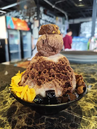 Dessert with ice cream